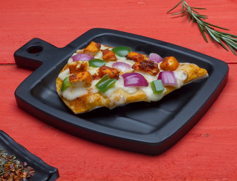 mods pizza BBQ chicken pizza with red onion and cilantro